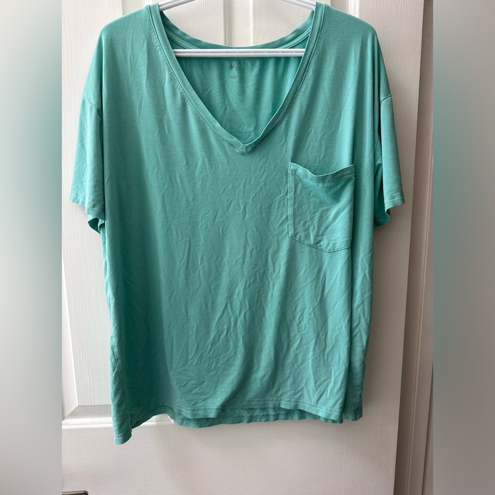 Kyte Baby Women’s Relaxed Fit V-Neck